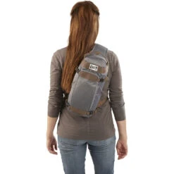 Kelty Spur 9L Sling Pack | Castle Rock 18 Kelty Spur 9L Sling Pack | Castle Rock -Kelty Sales Store KL17 Spur Castlerock onbodyback1