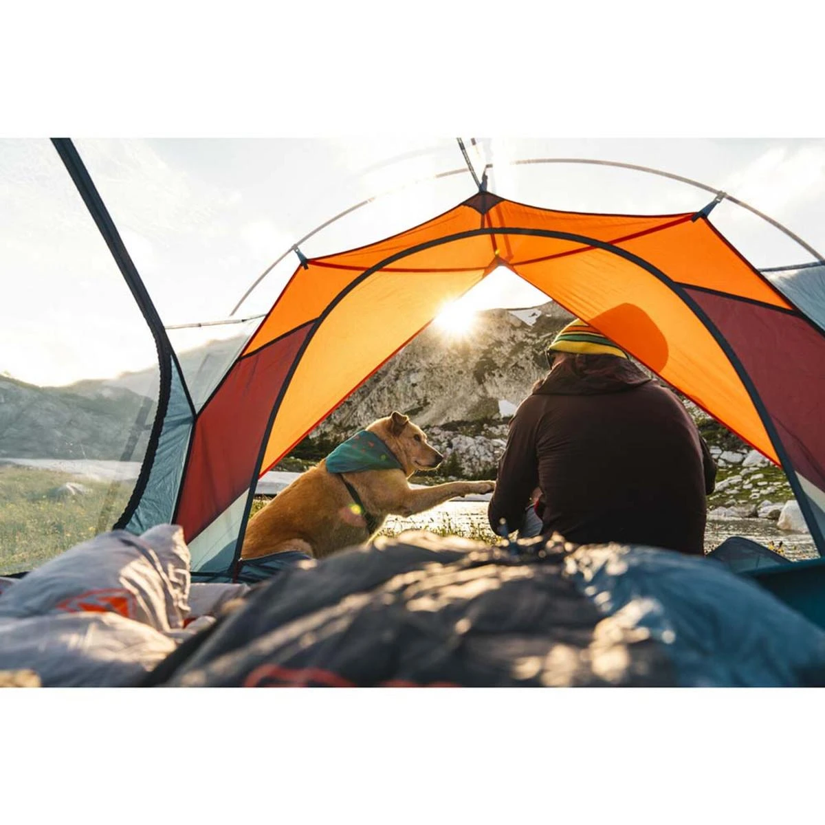 Kelty Cosmic Synthetic 40 Deg Sleeping Bag - Regular 5 Kelty Cosmic Synthetic 40 Deg Sleeping Bag - Regular - Image 5